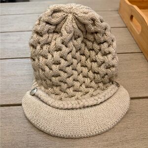 Textured Calvin Klein Knit Beige Cap